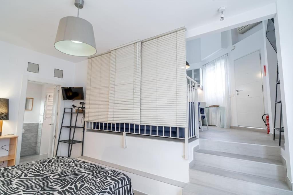 Loft De Diseno Cerca De La Playa - El Palo Apartment Malaga Exterior photo