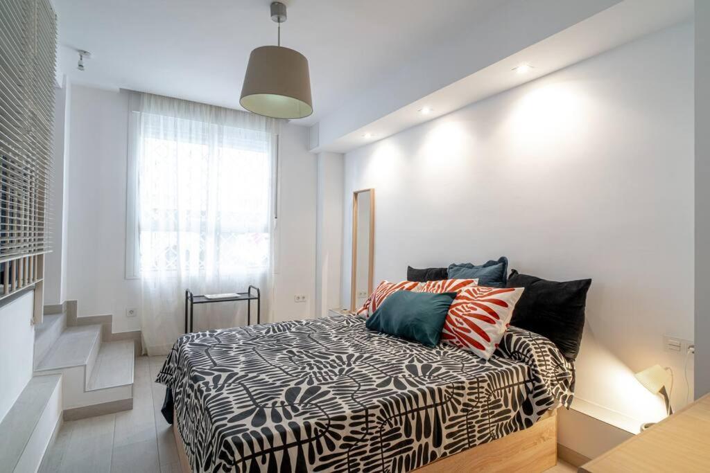 Loft De Diseno Cerca De La Playa - El Palo Apartment Malaga Exterior photo